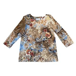 Beautiful 3/4 sleeve Alfred Dunner top, womens size Small, like new condition